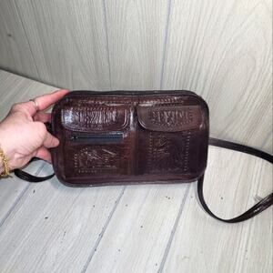 Vtg 70s Mexican Hand Tooled Leather Crossbody Bag Purse Brown Western Hippie